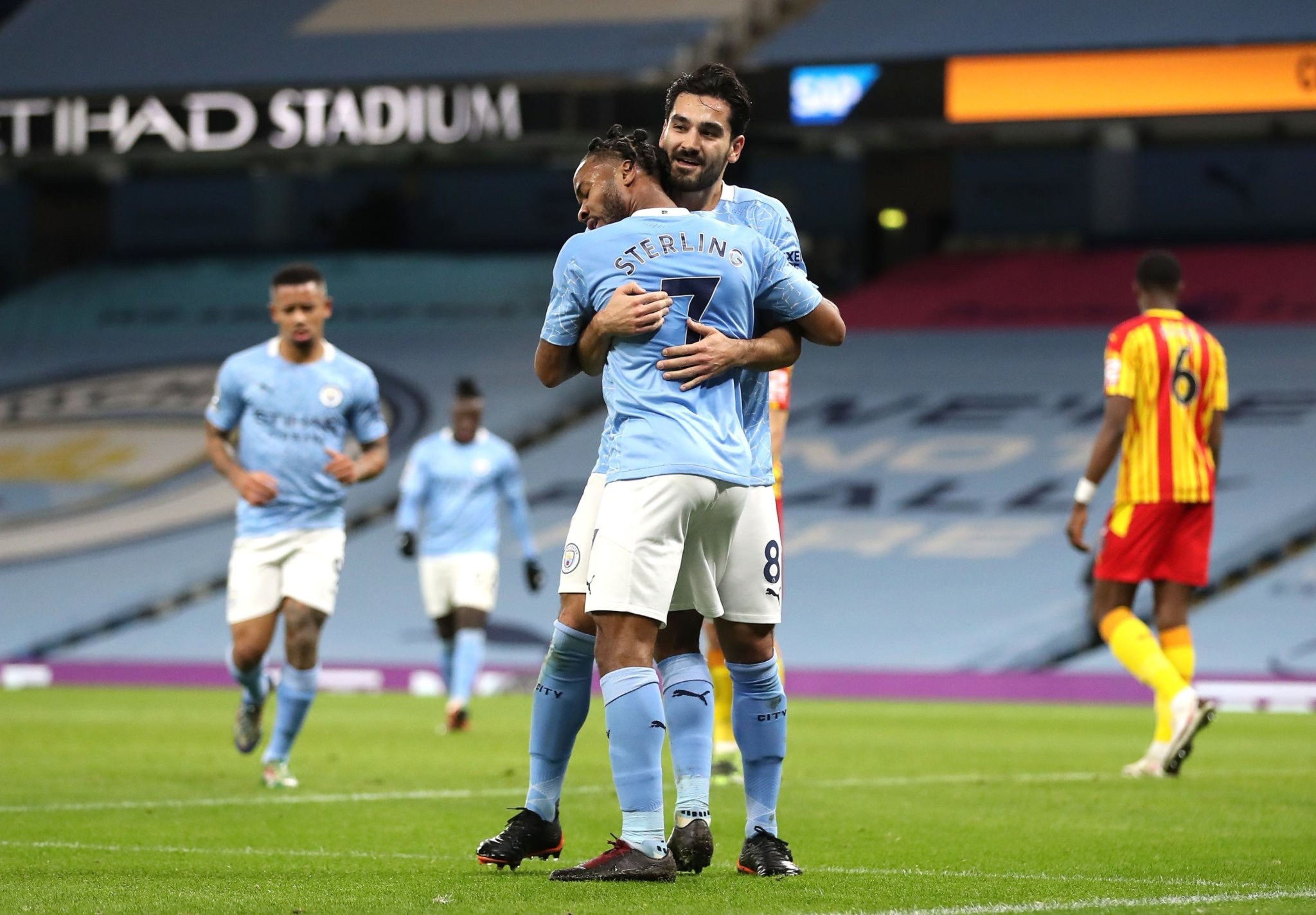 为米兰赢得 为米兰赢得